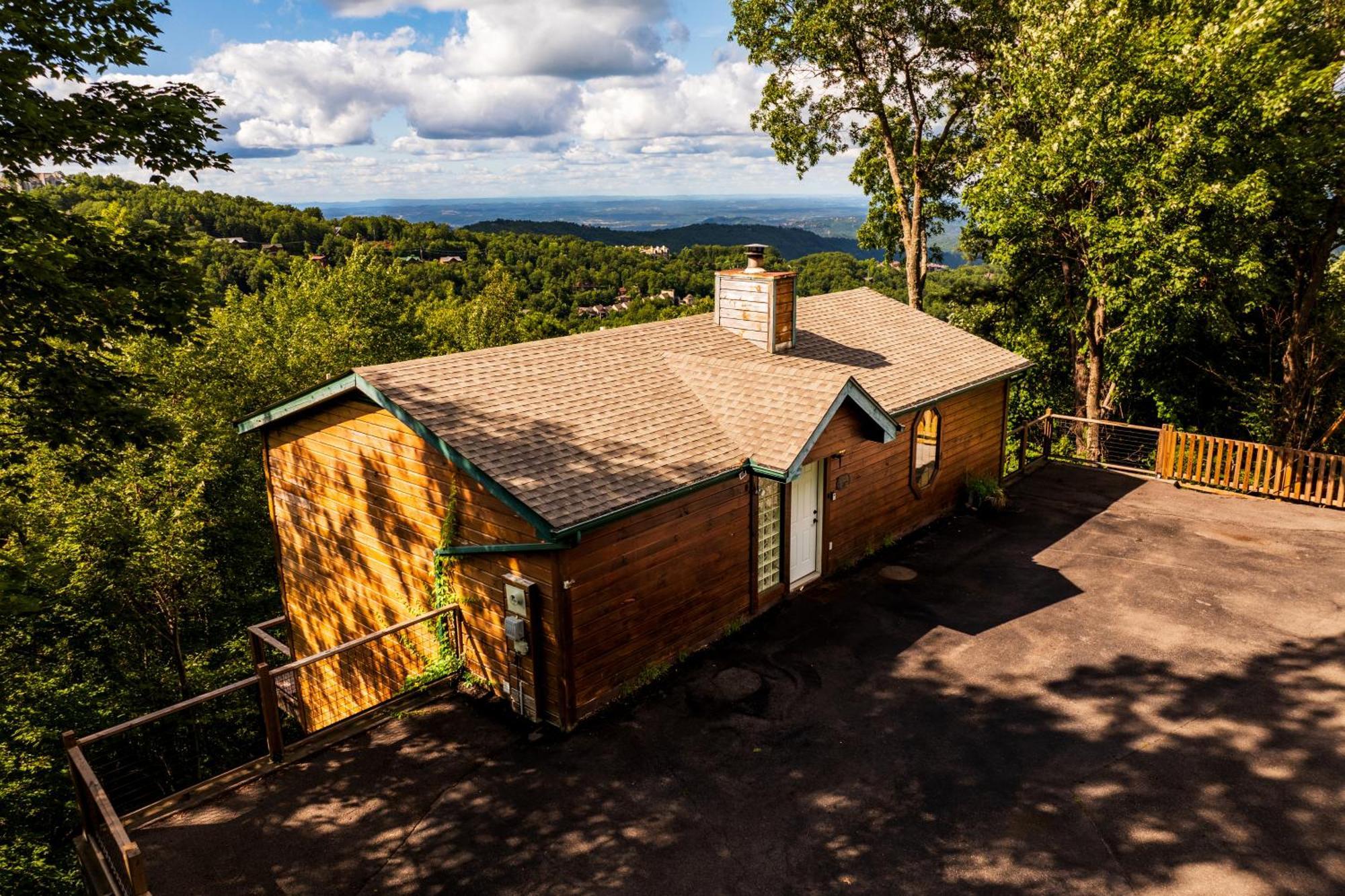 Elevista - Quaint&Private-Views-Hottub-Pooltable-Bears-3 Clubhouse Pools Villa Gatlinburg Exterior foto