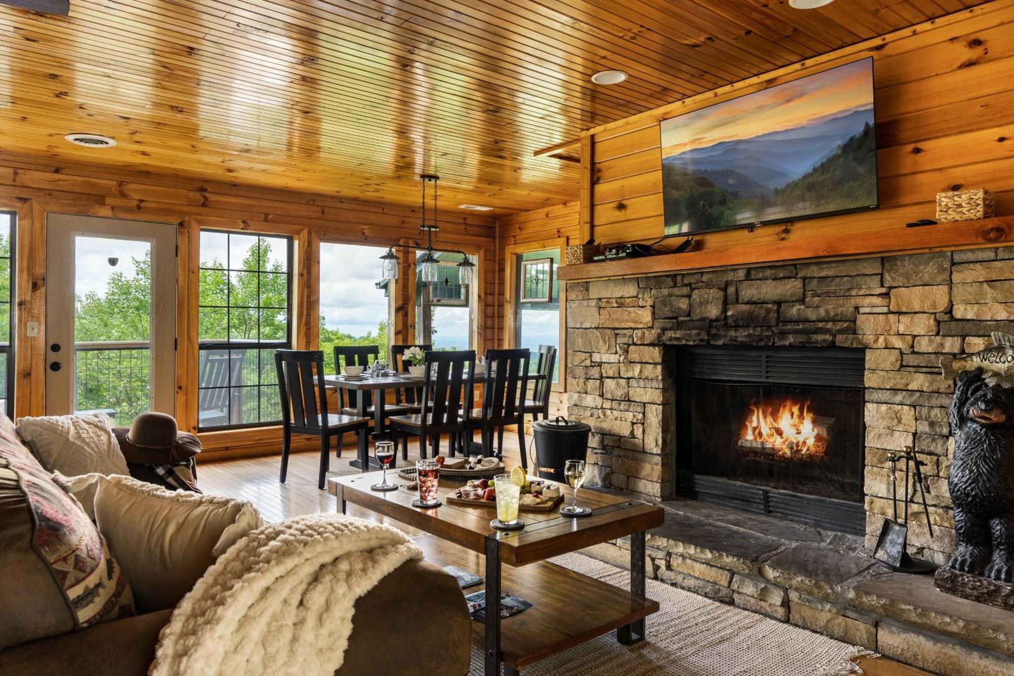 Elevista - Quaint&Private-Views-Hottub-Pooltable-Bears-3 Clubhouse Pools Villa Gatlinburg Exterior foto