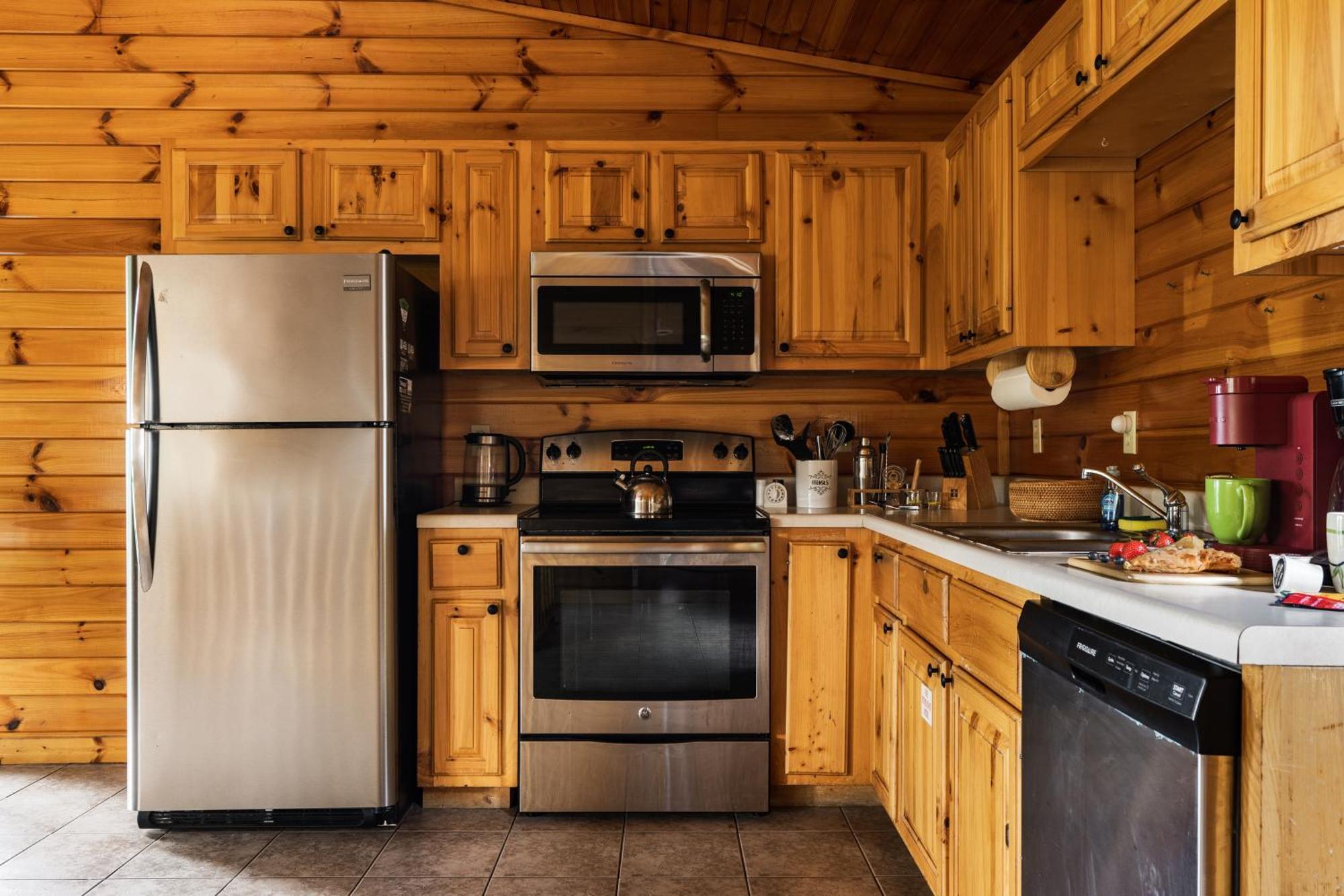 Elevista - Quaint&Private-Views-Hottub-Pooltable-Bears-3 Clubhouse Pools Villa Gatlinburg Exterior foto